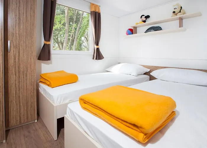 Cherry Premium Bianca Mobile Homes Zelena Laguna Кемпінг