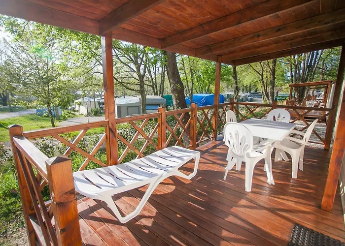 אתר קמפינג Cherry Premium Bianca Mobile Homes Zelena Laguna